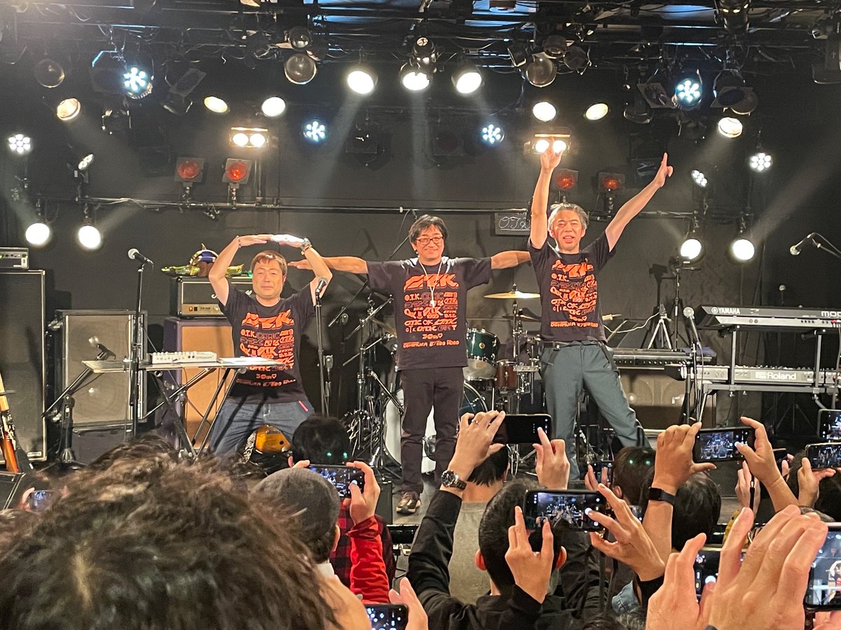 12/14(日)O.T.K30周年ライブ！ゲームミュージックのライブは大人の事情で言えないタイトルだらけだったけど、演奏は馴染みのあるゲームの曲だらけ。曲を書いた本人がゲスト出演！言えないタイトルなのに来た人ほぼ全員にバレてるライブ！めちゃめちゃ楽しかったです！祝30周年＼(^o^)／
 #otk30th