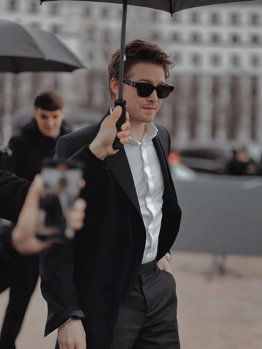 riverashed's tweet image. 