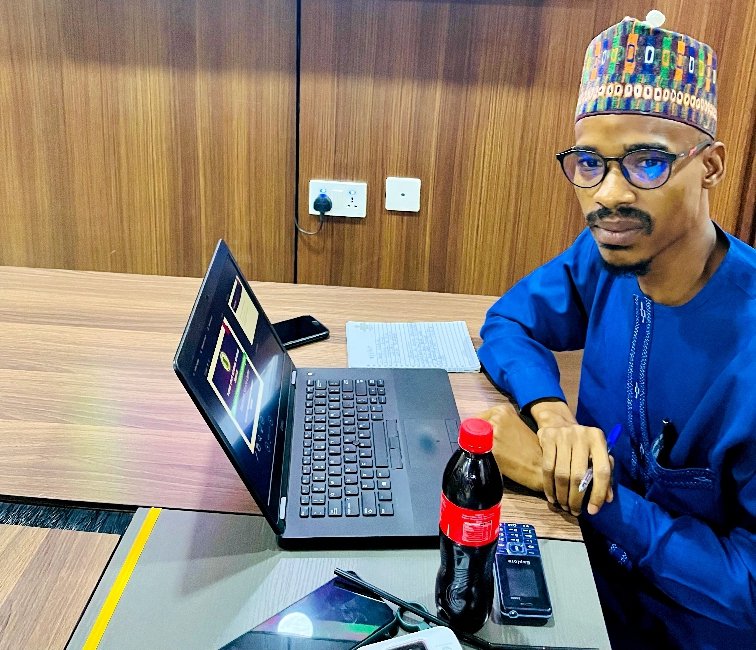 BabataICT's tweet image. #BabataICT #CsEdWeek

As the world rapidly goes digital, almost every aspect of life has been digitized.

"This mandate the urgent need for to learn computer skills, apply digital knowledge to drive development, innovation &amp;amp; economic growth" - #BabataKumo
#DigitalSkills #ITU