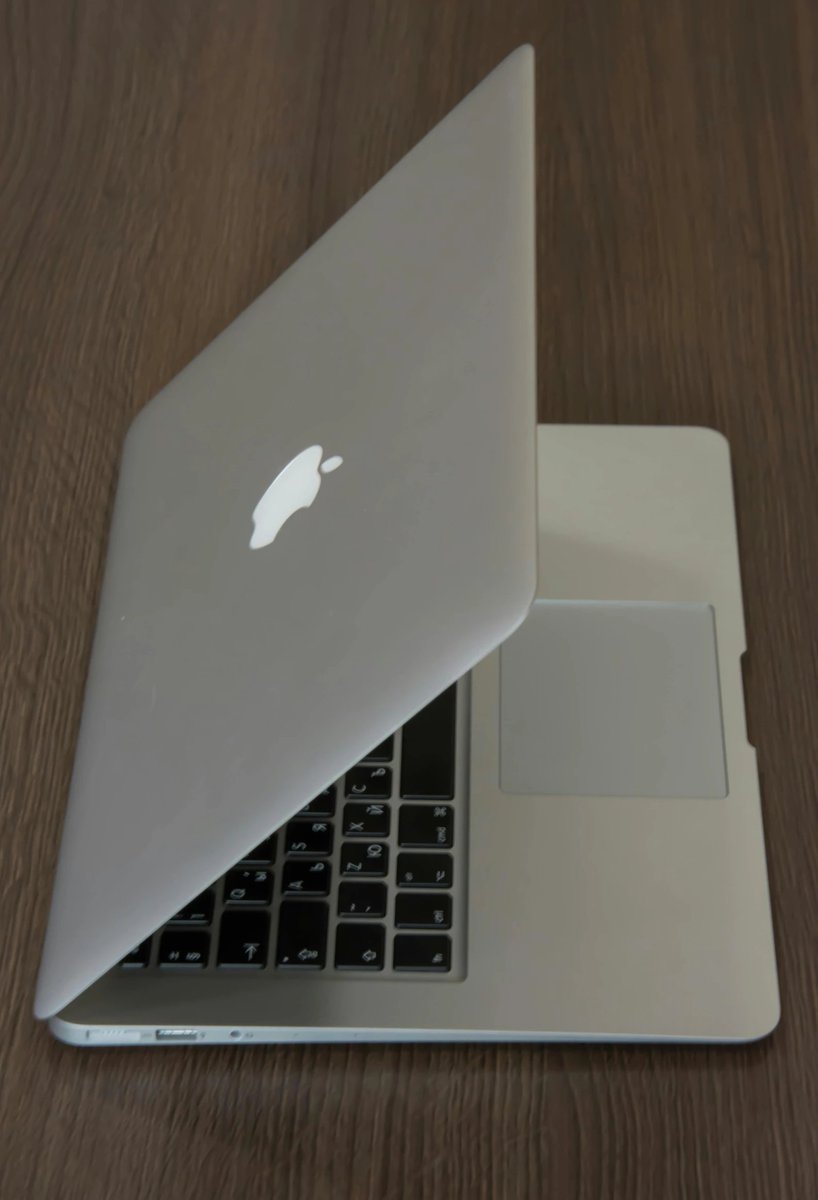 Más de 100 millones de personas utilizan un Mac a diario.

Aún así, casi todo el mundo sigue estancado en el modo principiante.

Aquí hay 12 cosas increíbles que tu Mac puede hacer:

( 🔖 Guardar para más tarde)