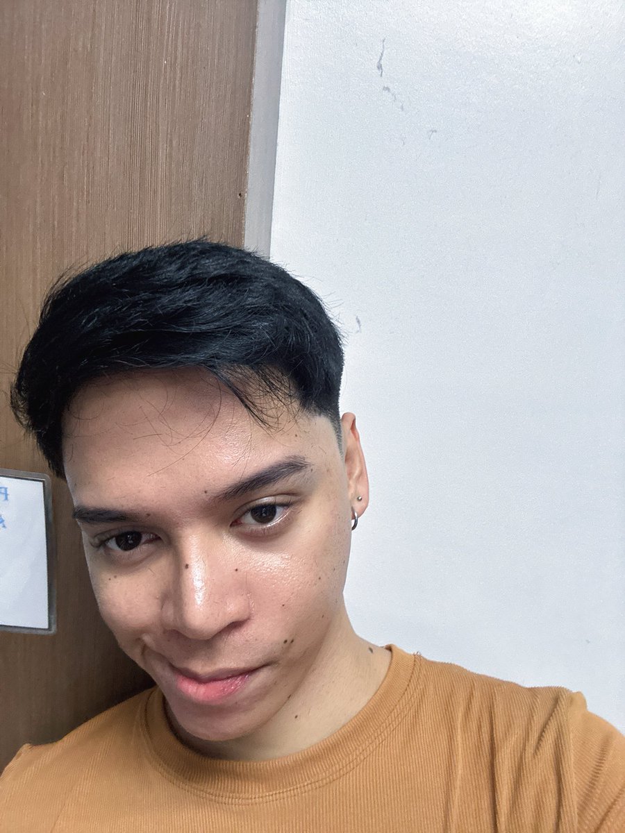 guummiiiii's tweet photo. gagong gupit https://t.co/ybdI419Nq2