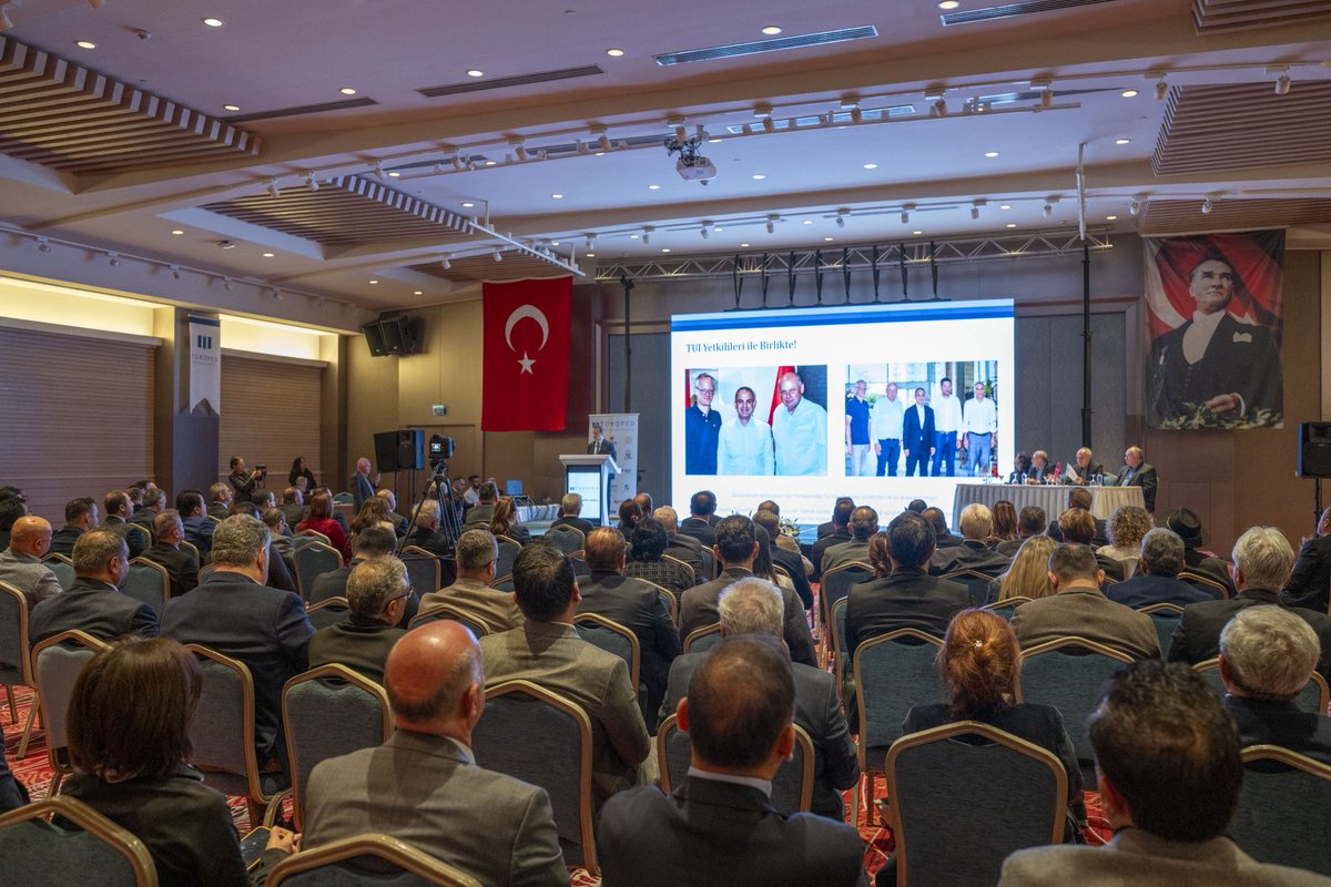 TUROFEDofficial's tweet photo. 7. Dönem boyunca görev yapan Yönetim Kurulu, Disiplin Kurulu, Denetleme Kurulu üyelerimize ve merkez ofis çalışanlarımıza, federasyonumuza sundukları katkı ve emekler için teşekkür ederiz. https://t.co/4oumfZGXnj