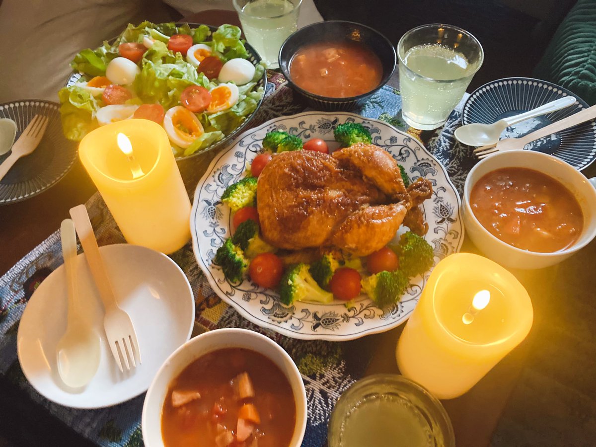今日のクリスマスパーティ見て🎄
チキンはガストで予約したんだけどむちゃうまでした✌️