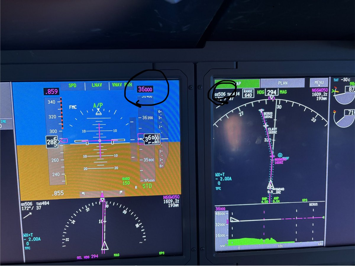 Nog over de quiz…
De juiste getallen 36.000 met 506
<a href="/PanicOffice/">Don't Panic! 🛩️</a> u zat er zeer dichtbij.
De badge is voor u.. graag uw gegevens in een pb. Gefeliciteerd 🥳