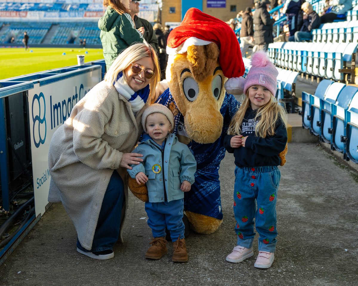 The Trewblu Crew tweet media