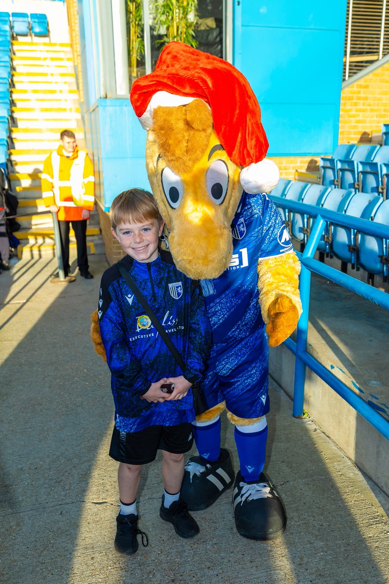 The Trewblu Crew tweet media