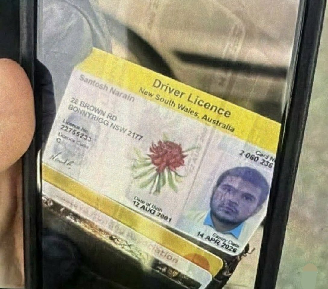 Bondi Beach shooter identified as Santosh Narain who is wearing Indian cricket jersey
#bondibeach