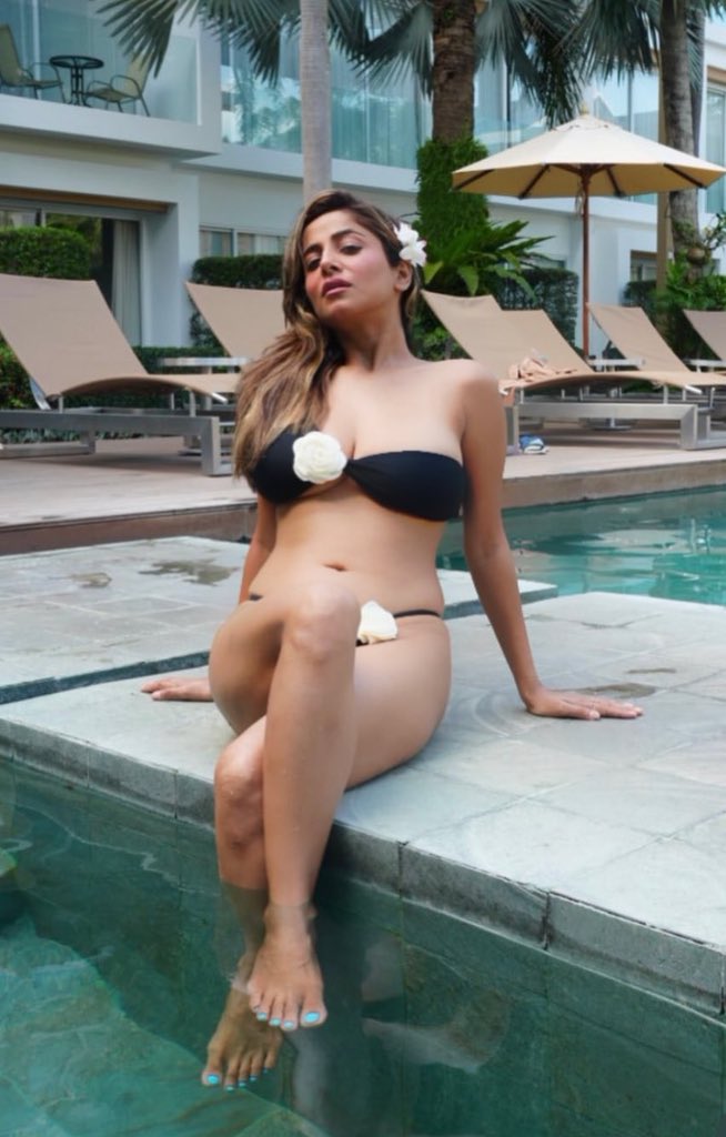 G8IMXSab0AA9ulT?format=jpg&name=medium