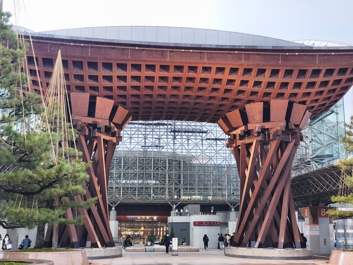 tharuka2019's tweet photo. 公衆衛生看護学会だったので、そうだＸが盛り上がってるかもしれないと思い1億年ぶりにログインしました🐟️
全国のお土産を持って帰ったらママどこ行ってきたの？と言われた🤭充実感がすごい！ https://t.co/ZpobjeukNv