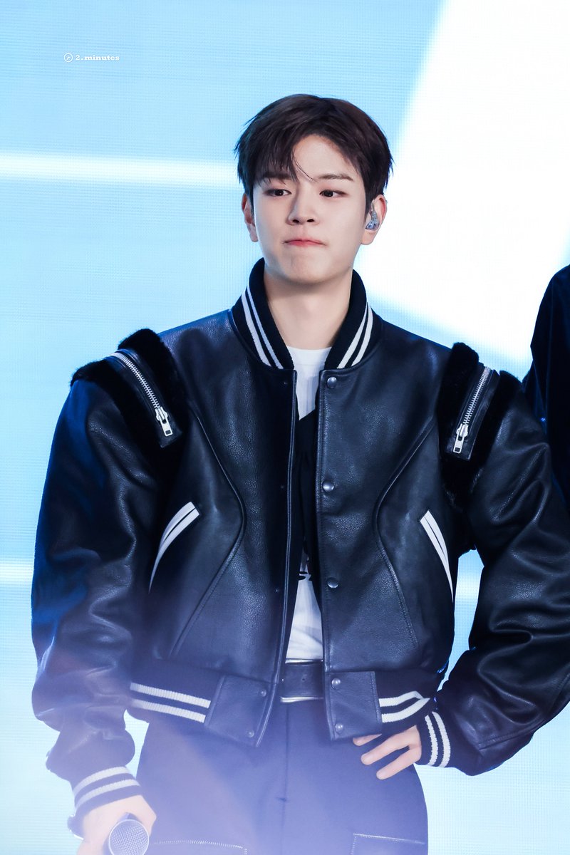 2minutes_rule's tweet photo. 251214 KBS

#승민 #Seungmin 
#스트레이키즈 #StrayKids https://t.co/LiuTRBXMVM