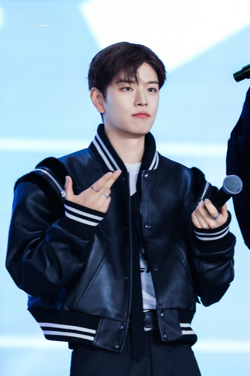 2minutes_rule's tweet photo. 251214 KBS

#승민 #Seungmin 
#스트레이키즈 #StrayKids https://t.co/LiuTRBXMVM