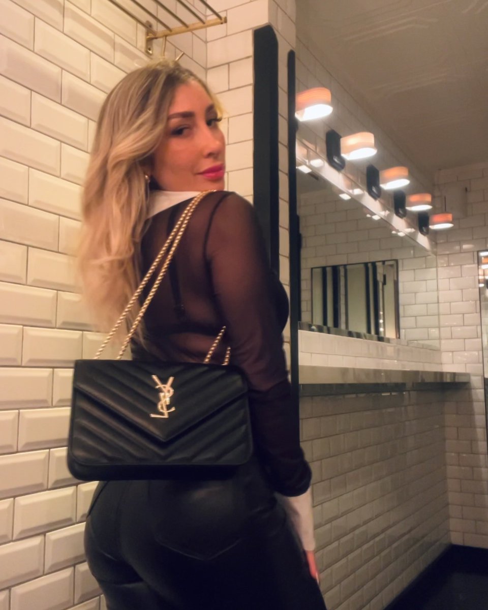 DaniLBlond's tweet photo. black is my forever mood♠️
#totalblack #mood #AllBlack #LeatherPants #need #black #saturdaynight https://t.co/unxnQ135KX
