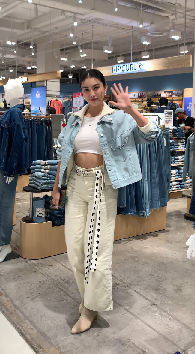 boonyaratbo's tweet image. เจอคนสวยด้วยค่ะ น่ารักมาก

#ชมพูอทิตา #Chompuathita