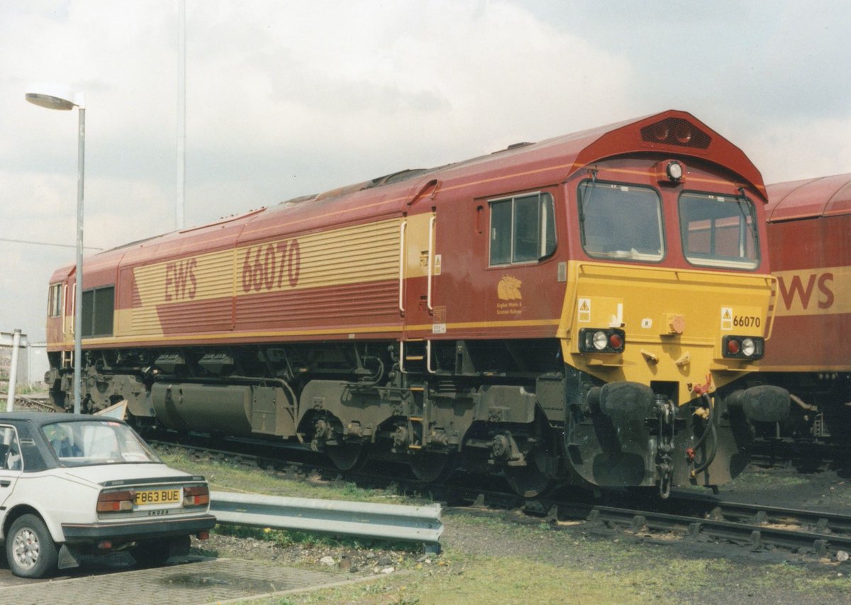 66070 and a Skoda resting at Hither Green, 17/4/99.