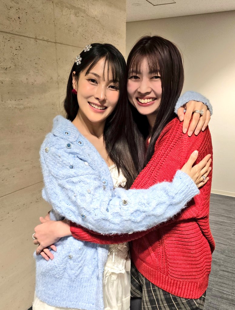 chousora1024's tweet photo. 念願のギュリ様との2ショット♡
ハグしてもらえて本当に幸せ😭♥️
美しすぎる➕対応が神すぎて
本物の女神様です✨✨

今日はファンミーティング開催してくれてありがとう❤️
また来年も開催できること楽しみにしてます！！
大好きだーーー！！

#ギュリ #KARA @gyuri88 https://t.co/oKoNtr5Tu1