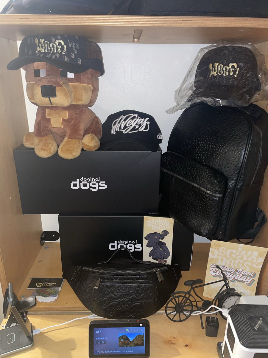 GM 

This is how I wake up 😎🤙🏾