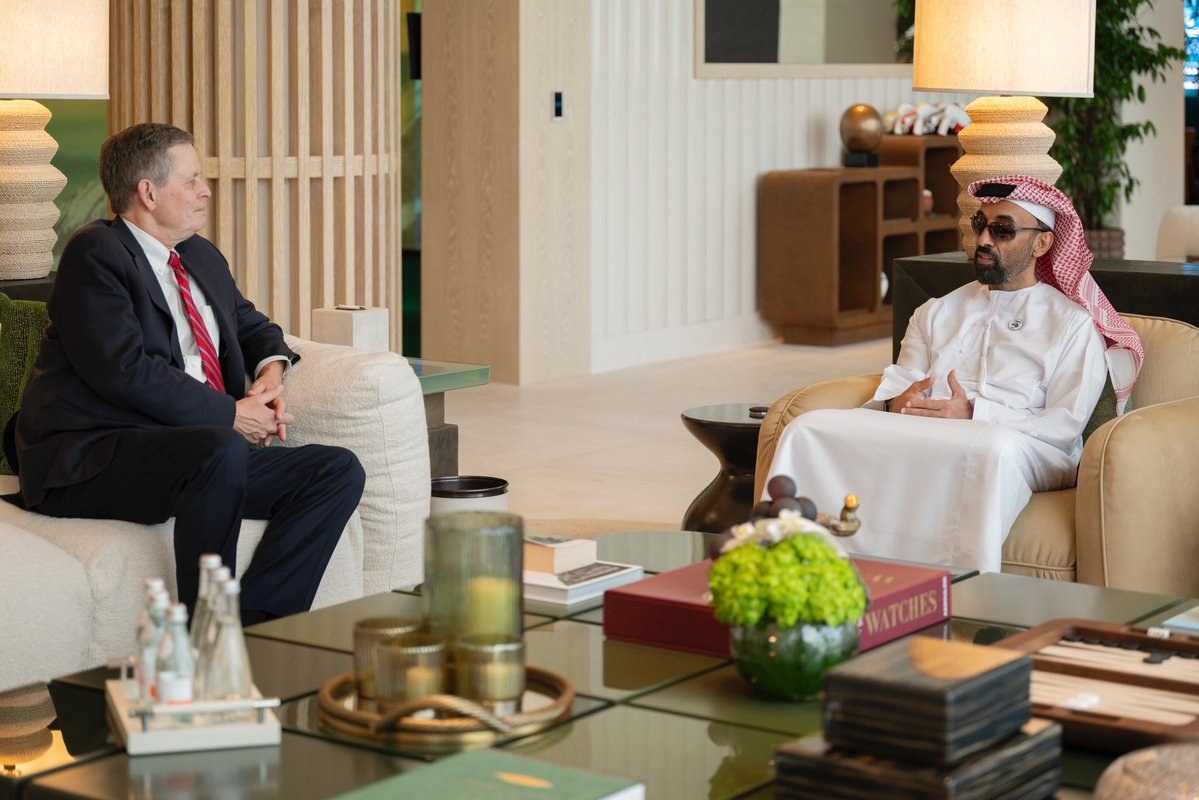 hhtbzayed's tweet image. I discussed with Senator Steve Daines, U.S. Senator from Montana, a number of issues and topics of mutual interest to the United Arab Emirates and the United States.

During the meeting, we also discussed the future of cooperation relations and ways to strengthen and develop them…