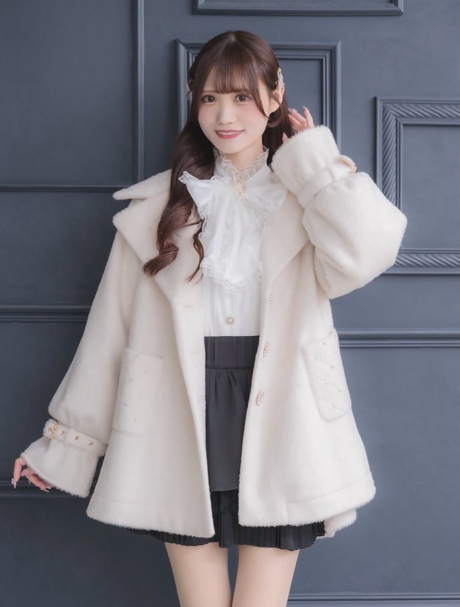 couture by ROJITA の白コート 可愛すぎる…(ᐡ ෆ ̫ ෆ ᐡ)⋆. 𐙚🤍