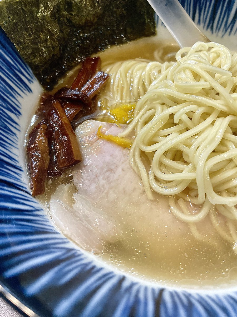 je_kun_spoon's tweet photo. 今月も今月とてめちゃめちゃ美味しかったァー！2杯も食べました😏✌️

来月も楽しみにしてます！
ご馳走様でした🙌 https://t.co/ItcIpkJqMa