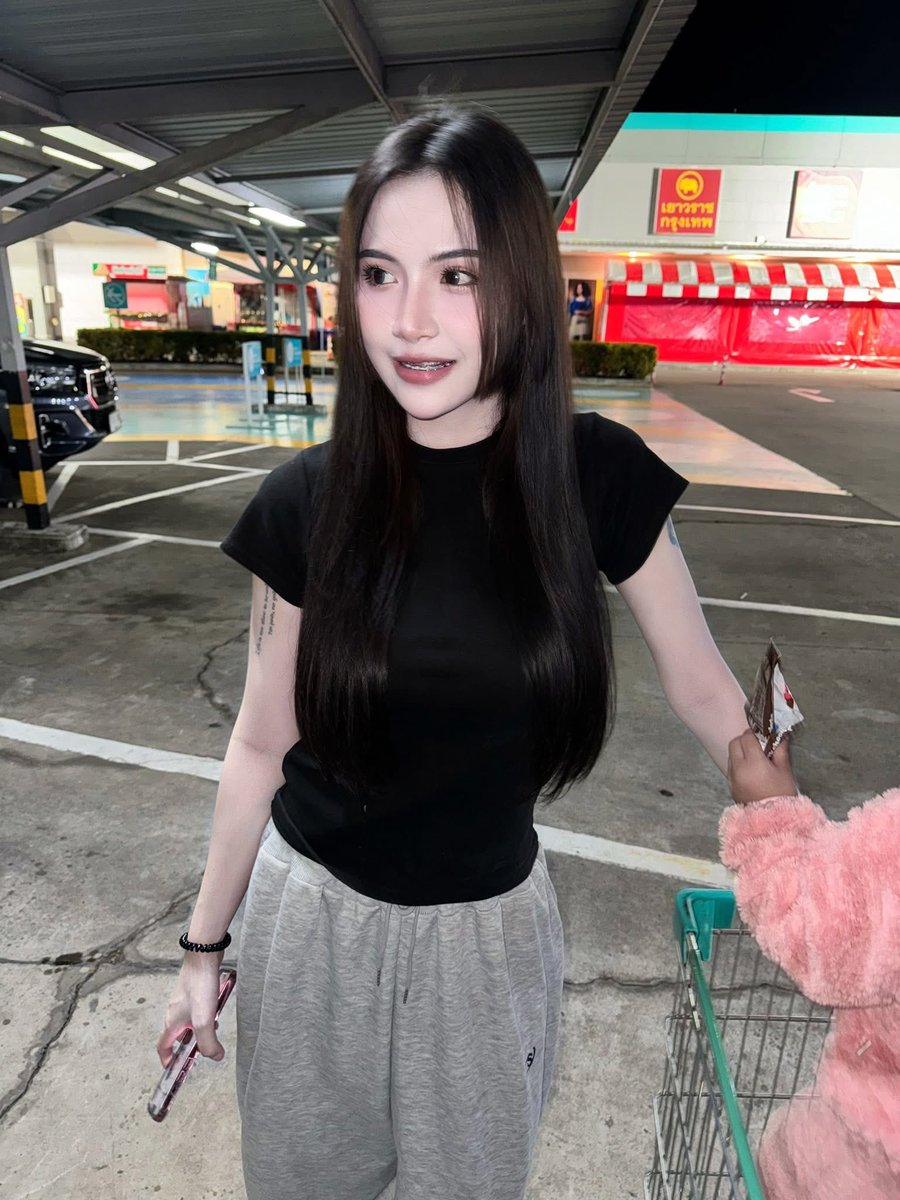 pxuevs's tweet image. มีแต่คนทักมาถาม รับรักอย่างเดียวน๊าาา #ร้อยเอ็ด #ร้อยเอ็ดในเมือง