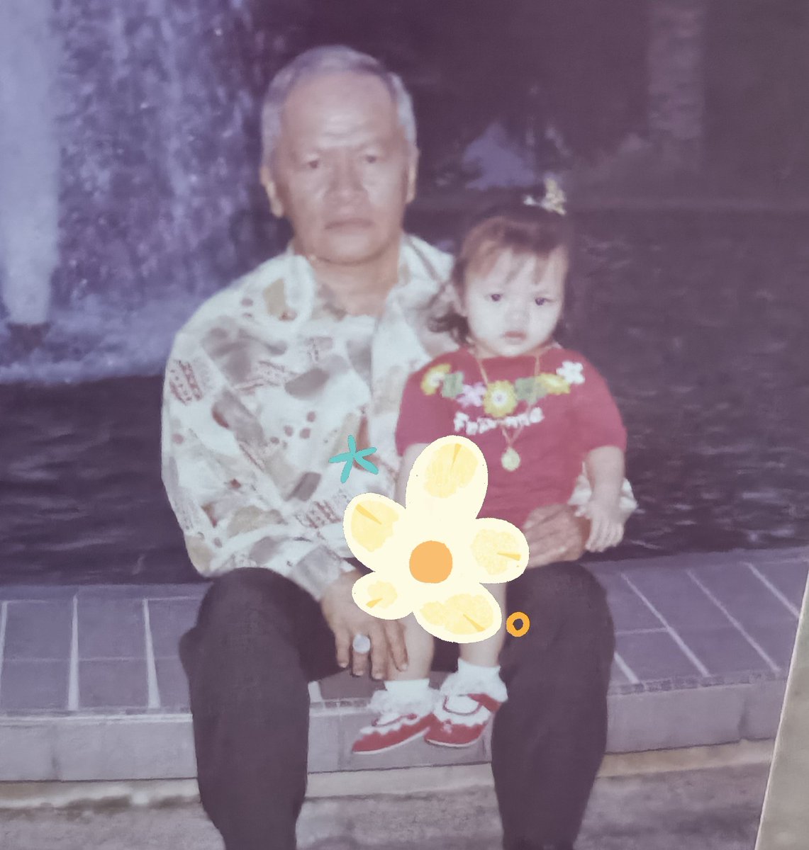 Papazola movie memang bagi kesan, selamanya rindu Papa saya 🥹 thank you Papa jadi provider yang baik. Semoga ayahku Mad Yasin bin Janor ditempatkan di kalangan orang² beriman 🤲🏻🌹🕊️