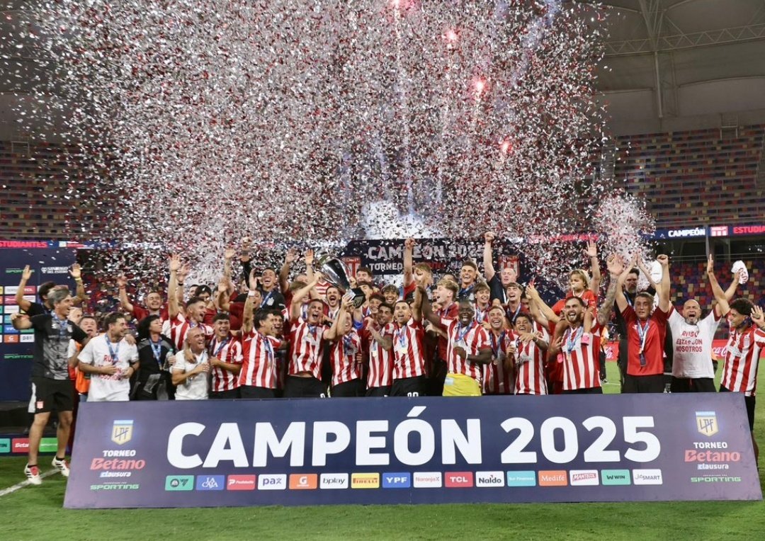 emilianorossiok's tweet photo. Estudiantes de la Plata Campeón 2025! #Pincha #EstudiantesLP
#LaPlata #Argentina https://t.co/TwcZqRihqJ