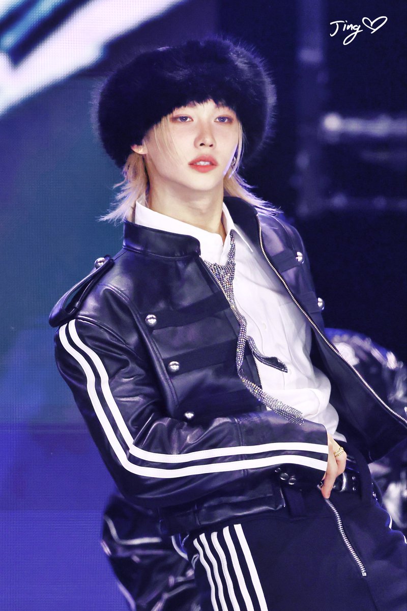 adingnarumi's tweet photo. 251214 |  MusicBank in Japan HD

🤍🖤

#Felix #StrayKids #필릭스 #스트레이키즈
#ピリちゃん #용복 https://t.co/DR6Y51OAOX