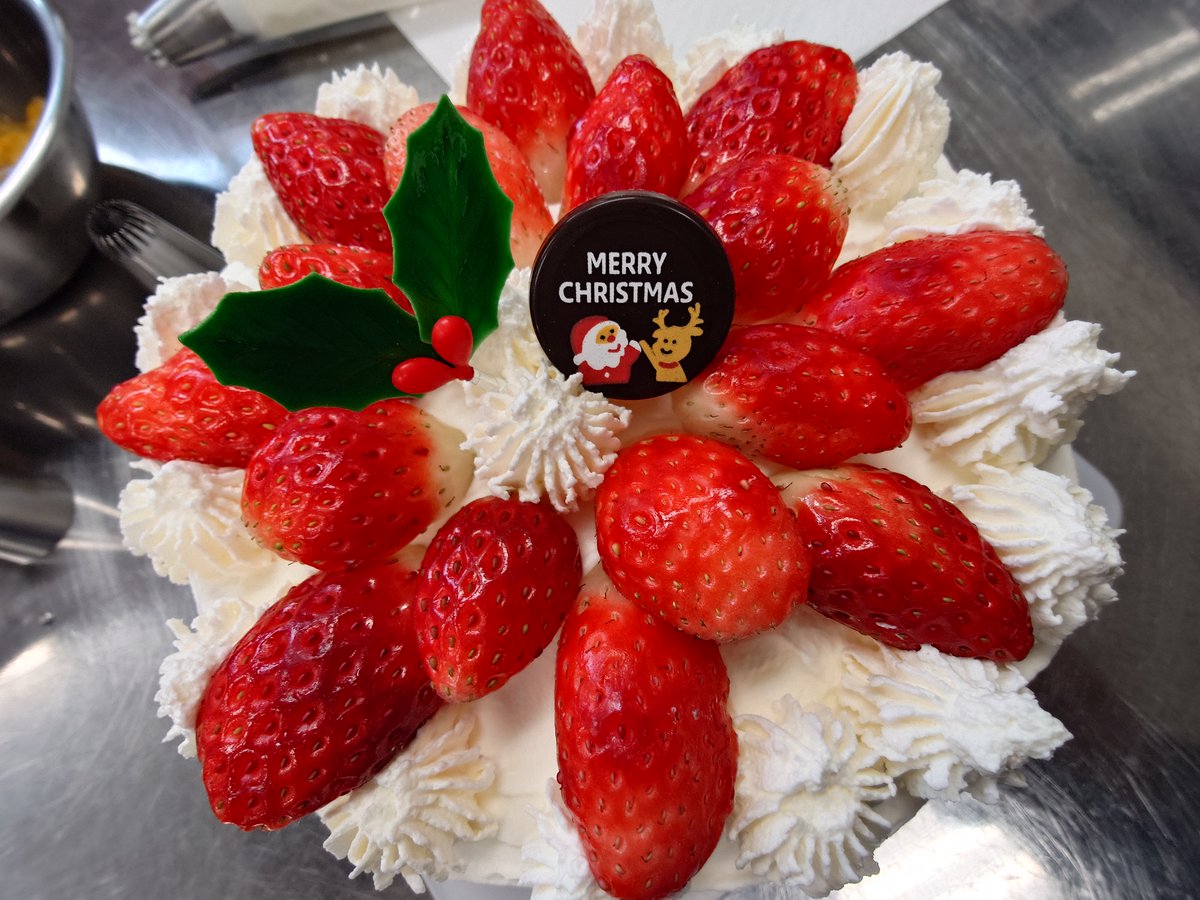 ku_wellness's tweet photo. 12/12の食育プログラムの作品をご紹介します。
#クリスマスケーキ #食育 https://t.co/EQnm16RAw8