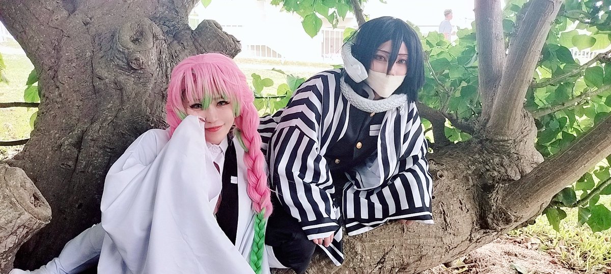 hisoka_m128's tweet photo. コミコン楽しかった〜
強風で最後らへん前髪おかしな事になってたけどwww
他の鬼滅併せの方も眼福でした〜♥チキンで写真お願い出来なかったけど同じ🐍さんと絡みたかった😂✨
アフターカラオケ中たのちい
マスクしてるとプリの加工判定から外れる😭
#沖縄コミコン
#okicon https://t.co/SmFw60GId1