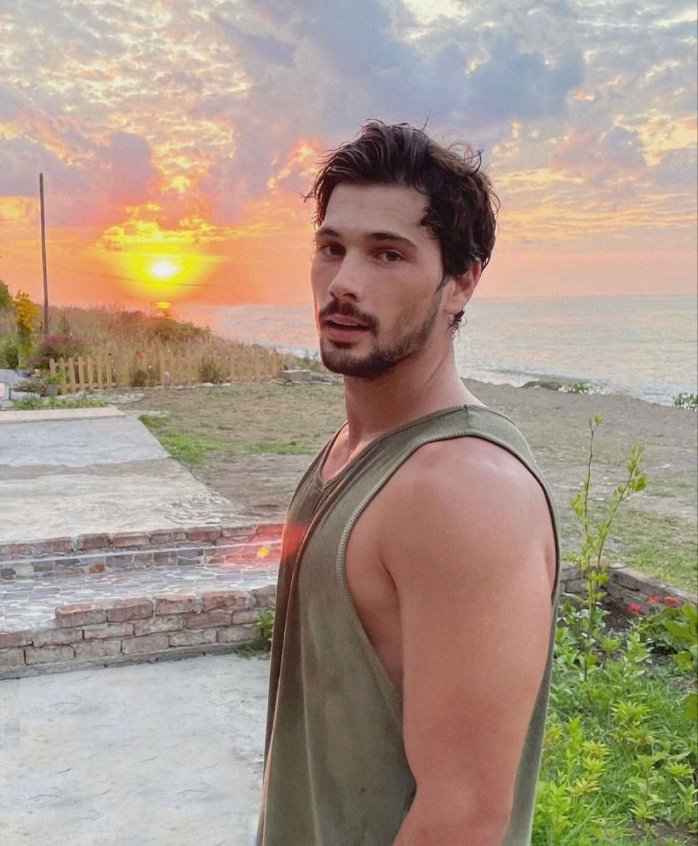 _aylaa0's tweet photo. @netflixturkiye Bu ikiliye Bakar Misiniz @netflixturkiye 🥹❤️‍🔥
@miraay_daneer &amp; @1aktdeniz https://t.co/DgeAXa8Erd