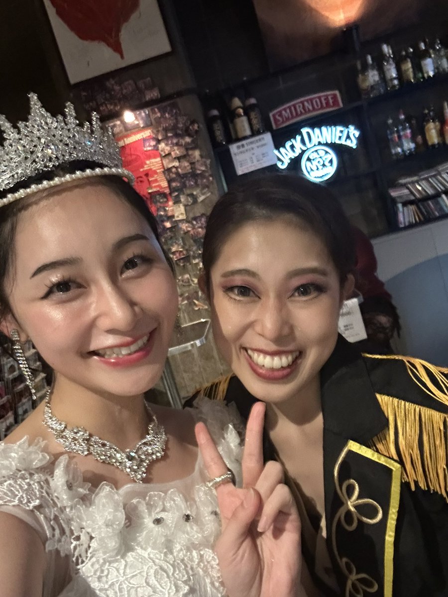 edh_pa's tweet photo. みんなでお写真もたくさん撮れたの🥰
#舞台
#役者singer
#レビュー部 https://t.co/0MX36ghHpr
