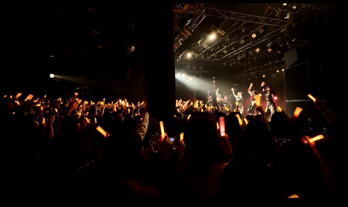cccccc_ouen's tweet photo. 🍁壮行企画御礼🍁

本日ASP CRUSH TOUR 横浜公演にて
チッチチチーチーチーさん壮行企画
を行いました。

ならず者のみなさん点灯のご協力
本当にありがとうございました🙇‍♂️

チッチチチーチーチーさんと
ASPのこれからに幸あれ🙏

#チーチーありがとう https://t.co/dhoByFaHFU