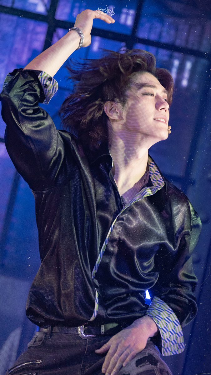 Sik_kS2's tweet image. 혹시 스펙: 186cm, 전) 모델 지망생, 중학교 때 이미 다 커서 아버지랑 헬스장 다님, 미스터트롯3 출연, 필모에 섹시하고 쌔끈한 사람만 하는배역 다수 보유, 민초반민초도 혹시 논란될까봐 노코멘트하는 현직 뮤지컬배우 아시는분? 있으면 입덕하고 싶은데요

그리고 참고로 이렇게 생겼으면 좋겠어요