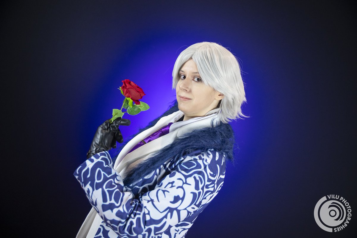 I looooove this picture from last weekend! 💙

📸 @/vilu.photographies on IG

#LeeChaolan #TEKKEN #TEKKEN8 #Tekkencosplay #cosplay #cosplayer #FGC