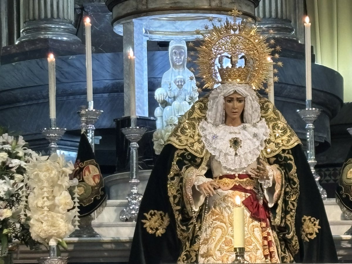 ramonbassas's tweet photo. Avui —dia de “gaudete” i a quatre dies de la Mare de Déu de l’Esperança— he assistit a la missa que clou el 60 aniversari de la Germandat del @GPoder_Macarena a la parròquia de Sant Agustí de Barcelona, on també hi havia el 3r T. d’Alcalde @Albert_Batlle_B i altres autoritats. https://t.co/oCdcbSRcnv