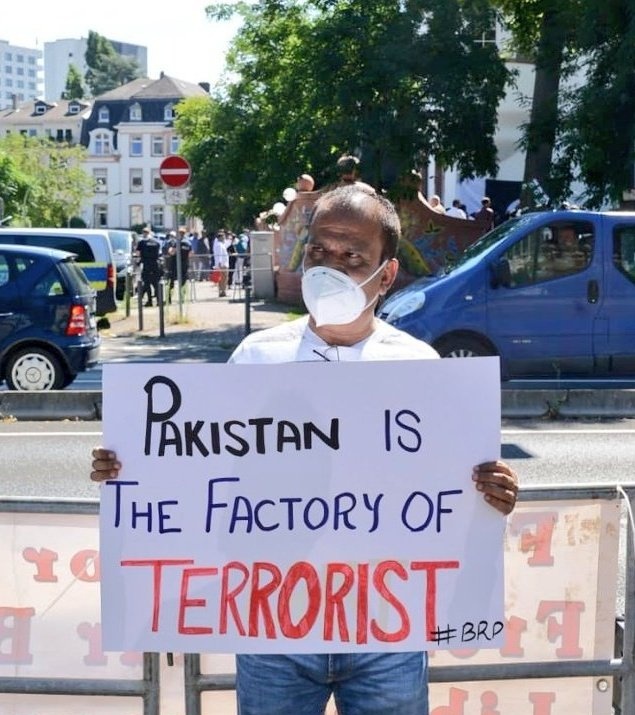 Pakistan🇵🇰 Is The Factory Of Terrorist.... 

share it if you agree!!!