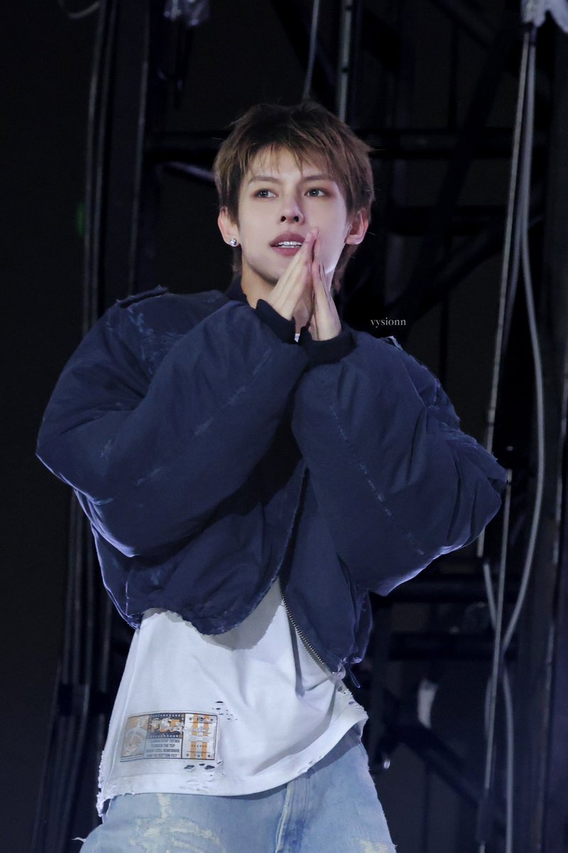 코르 tweet media