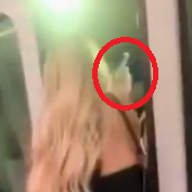 jazban69's tweet photo. @brandonlcamila @elsathora @beyoncegarden No. You can see her open hand close around the phone. https://t.co/kx8cB1J9ao