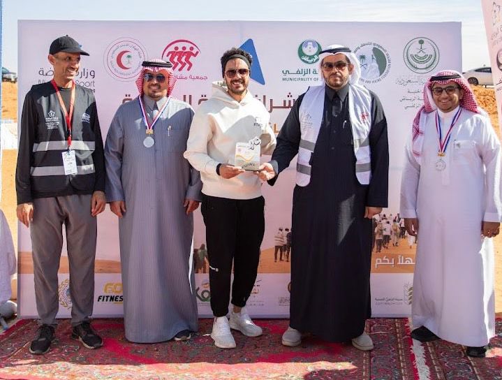 محافظ #الزلفي صالح آلرافع يرعى برنامج #المشي_على_الرمال4 بحضور مدير فرع #وزارة_الرياضة بالمحافظة محمد النافع.
وشهد البرنامج مشاركة واسعة من مختلف مناطق ومحافظات المملكة وعدد من الجهات الحكومية والأهلية بتنظيم جمعية مشاة الزلفي.

<a href="/k_atallah/">خالد العطاالله</a>