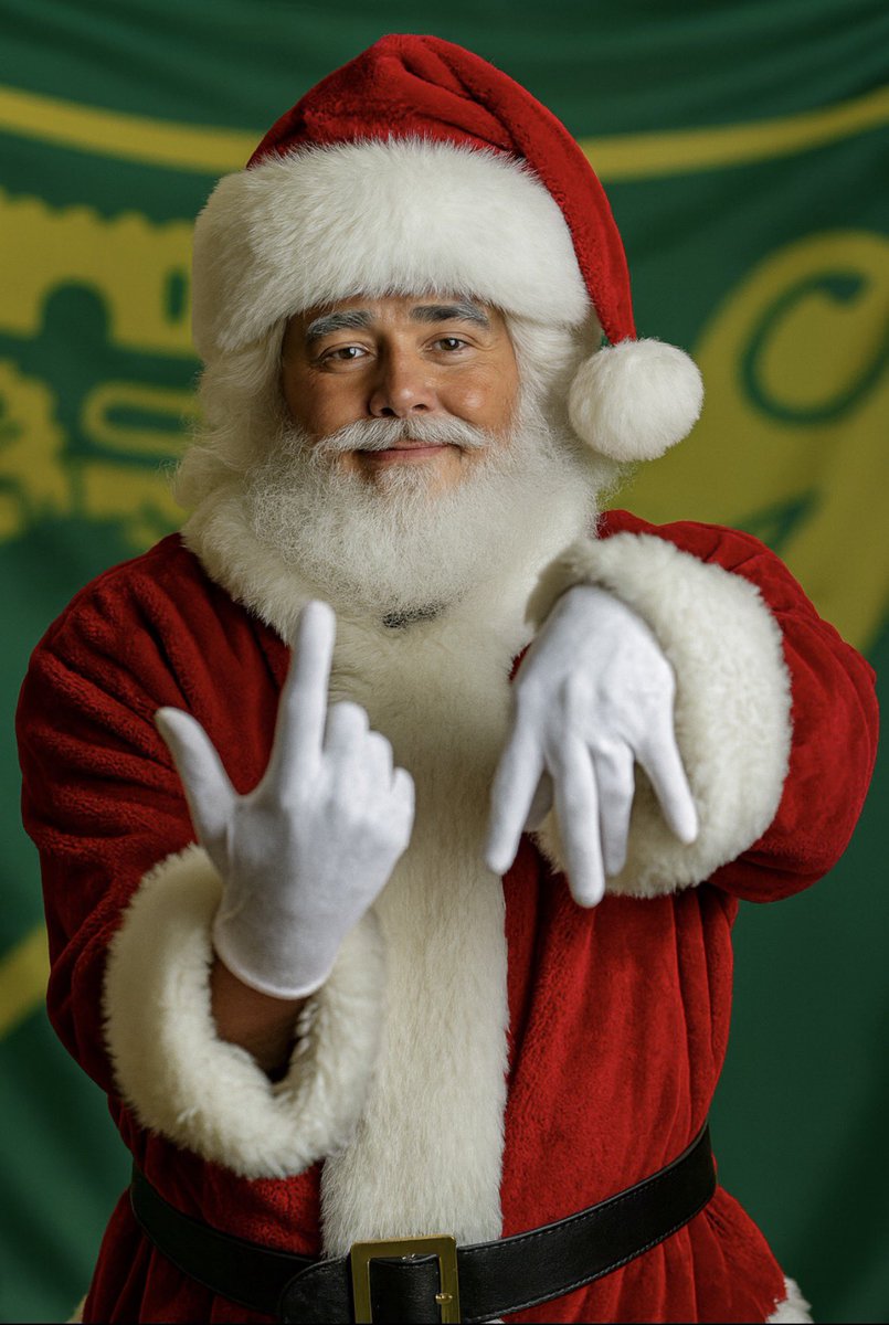 GabzCobb2002's tweet photo. @NorwichCityFC Happy Makama Christmas https://t.co/ikyiYMXiAX