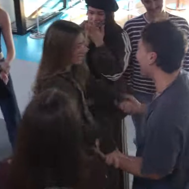villanx's tweet photo. mis gritones lloro  #OTDirecto14D https://t.co/lPcj92KSrU