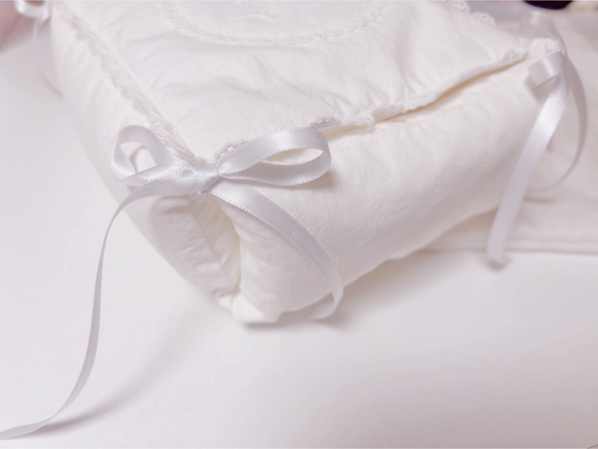 집사는 지난 주 마지막 주문건
포장준비중이예요🥹

이번엔 빅토리아 인형침대침구세트 리본을 좀 길게 정리했는데 공주님이 좋아해주셨으묜❤️