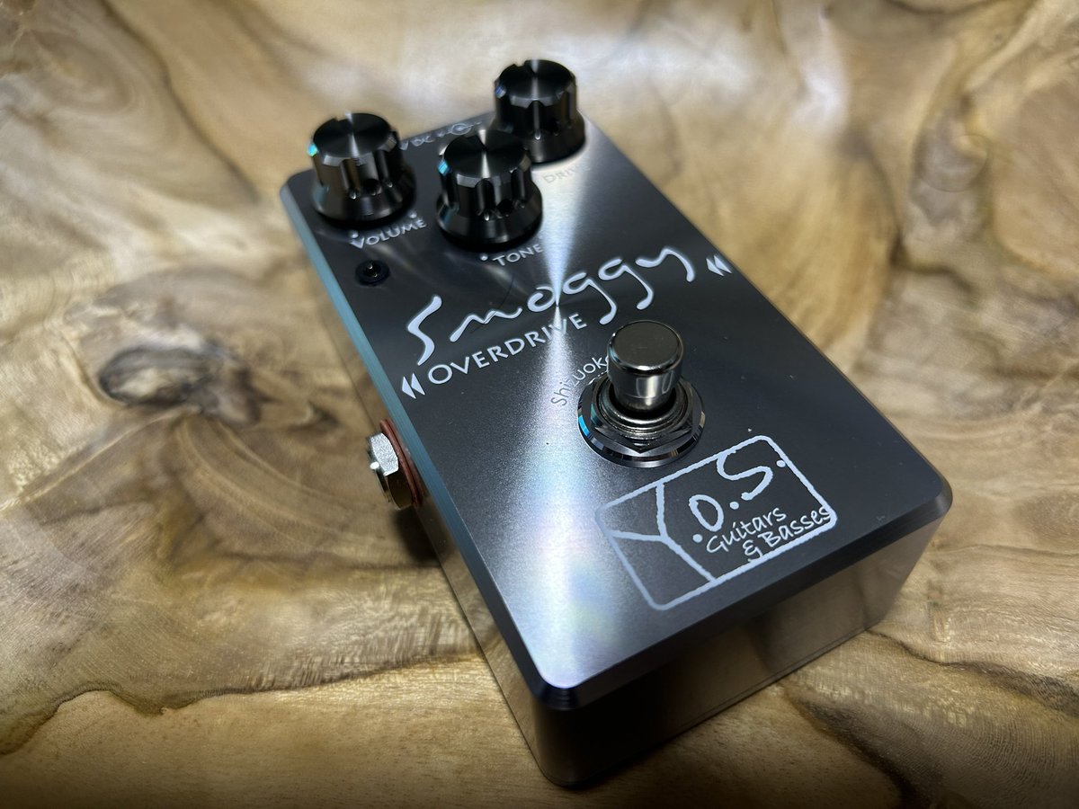 SoundNat's tweet image. 島村楽器静岡パルコ店での「ソエジマトシキさんmeets Y.O.S.ギター工房さん」のイベント観覧に行って来ました！
ソエジマトシキさんの演奏とQuinticの音、素敵でした。
念願のアレも🤤
#ギタラバSHIZUOKA