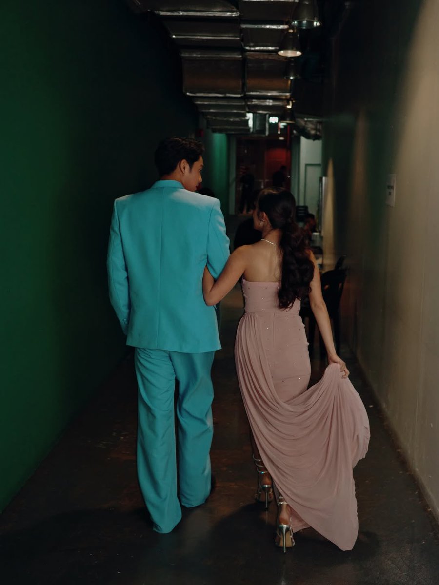 hmmjusttellme's tweet image. ikaw ang aking mahal… 

ALL I WANT IS DONBELLE

#HollyJollyBELLE
#DONNYSleighAllDay