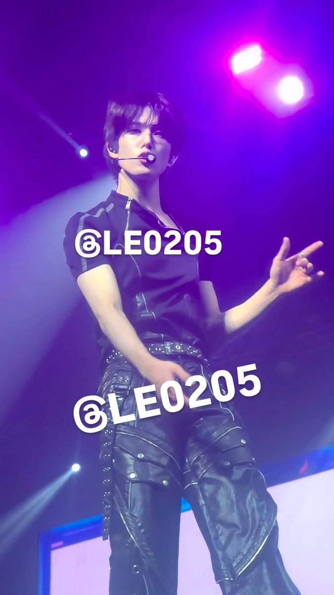LE0205's tweet image. #TDSinKL First time getting qn 9 and barricade. AND JISUNG WAS SO GORGEOUS OMGGGGGGG