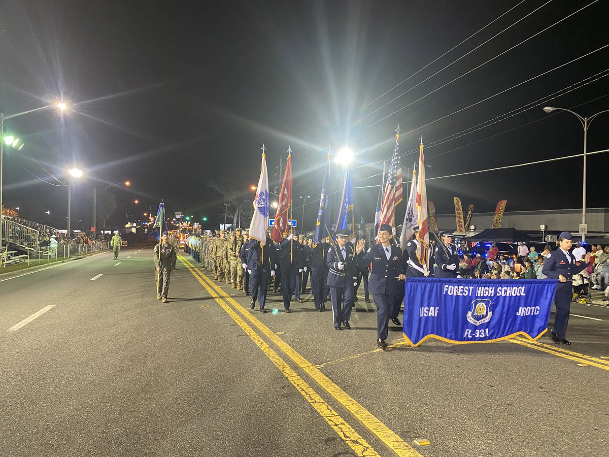 FHS_AFJROTC's tweet photo. Ocala Christmas Parade! https://t.co/cSbHs1RnSO