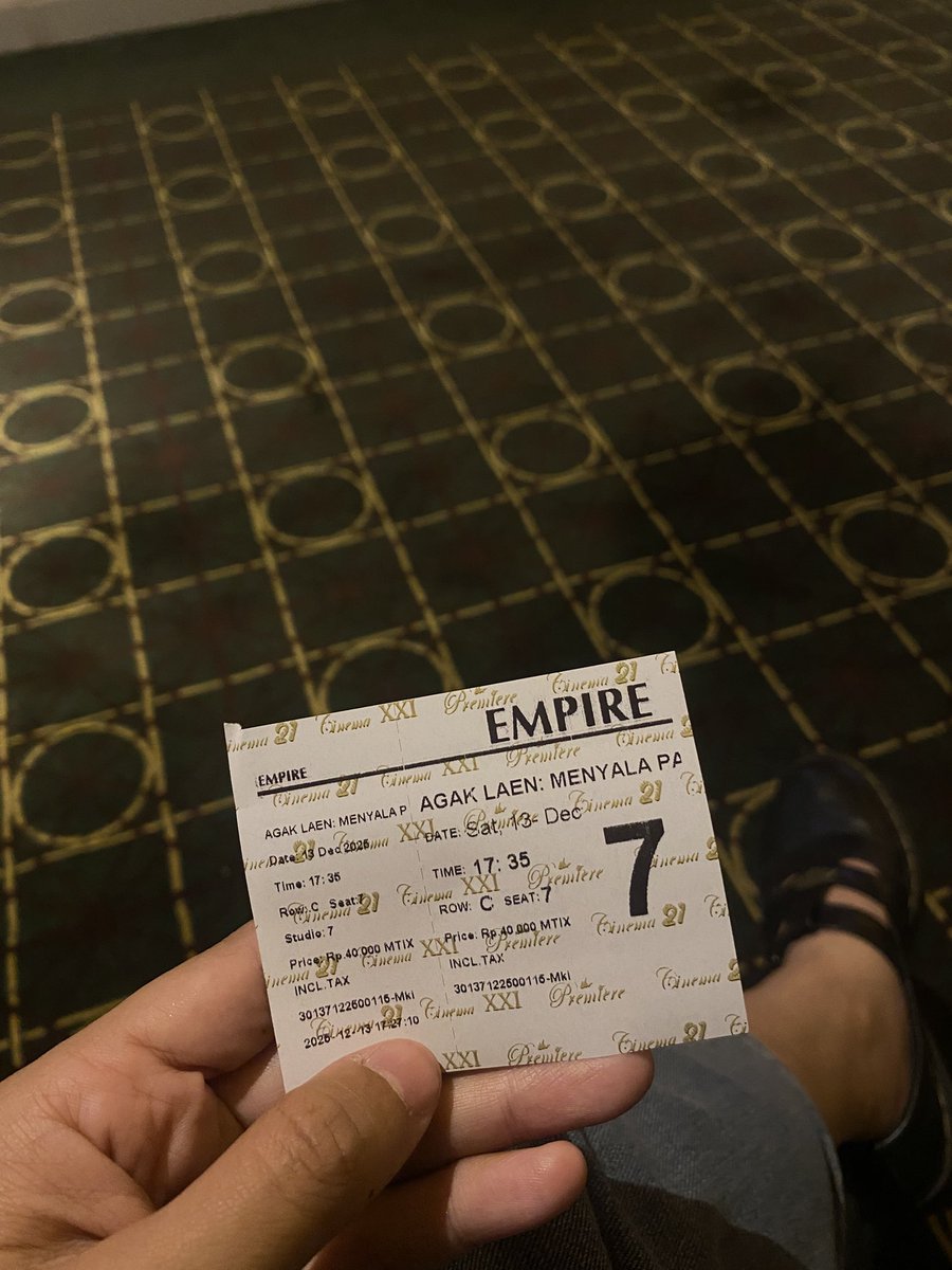 akukolbi's tweet photo. Lika liku malam minggu https://t.co/cQKqNlBDrj