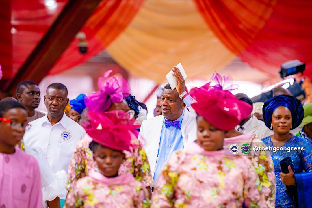 TheHGCongress's tweet image. Our dear parents-in-the-Lord @PastorEAAdeboye and @PastorFAAdeboye, family members, and loved ones rejoicing before the Lord to give Him thanks for a beautiful and monumental Holy Ghost Congress.

Day 7
Thanksgiving Service 

#RCCGHGC2025 
#TheGodOfAllFlesh