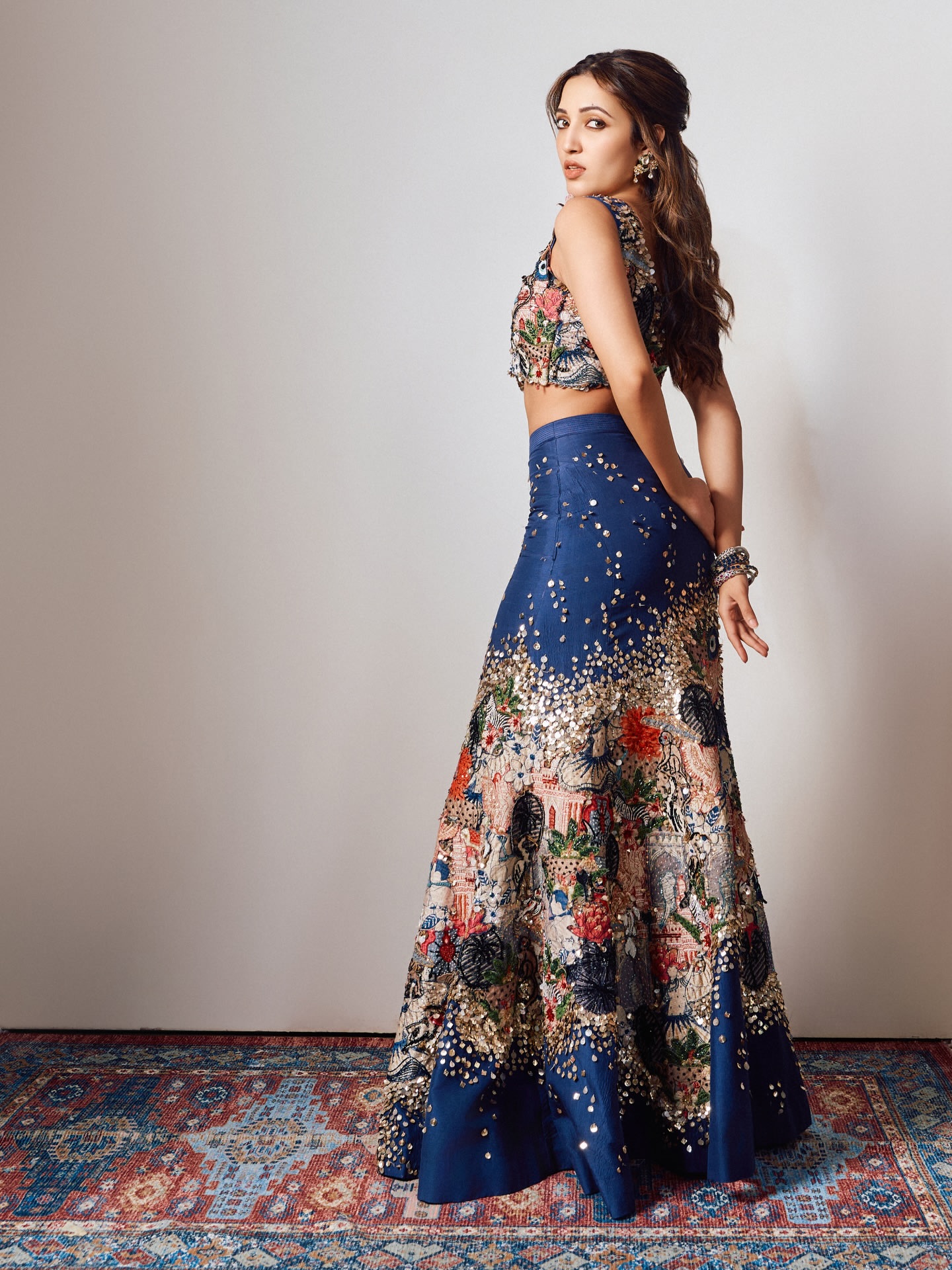 G8IXgxNbYAAE63z?format=jpg&name=large