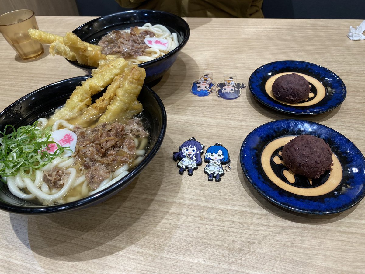 打ち上げ会場の資さんうどんで念願のしずゆりセットいただきます